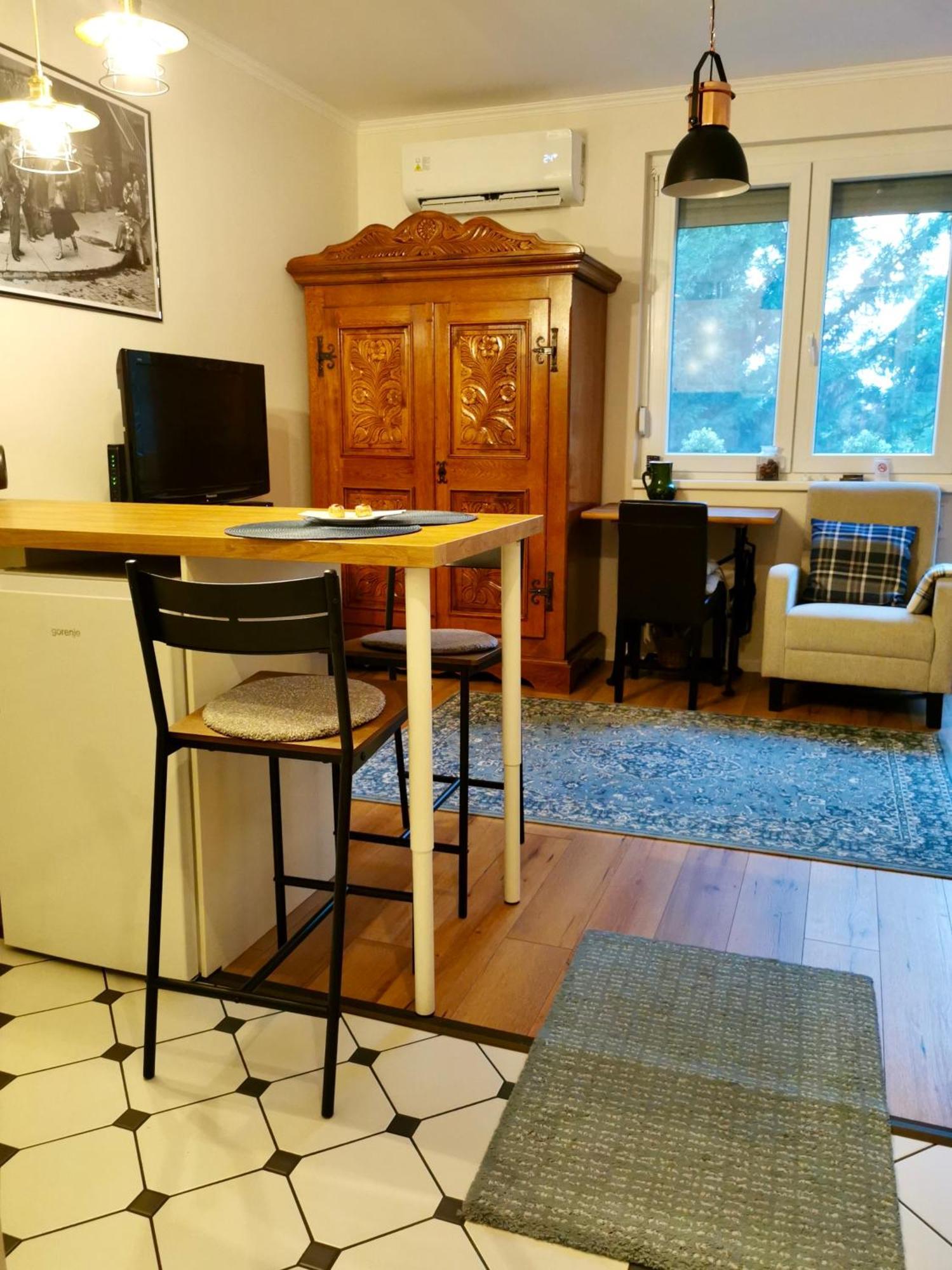 Mrs. Columbo'S Flat Appartement Boedapest Buitenkant foto